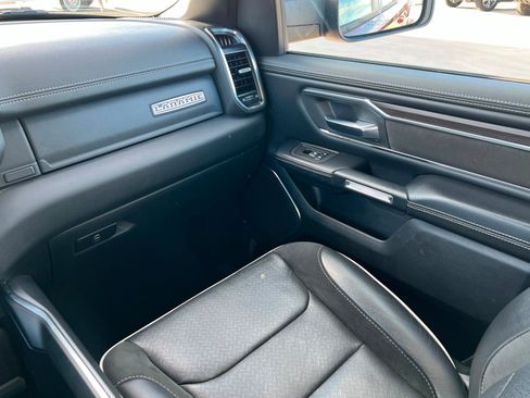 Used 2025 RAM 1500 Laramie image 10