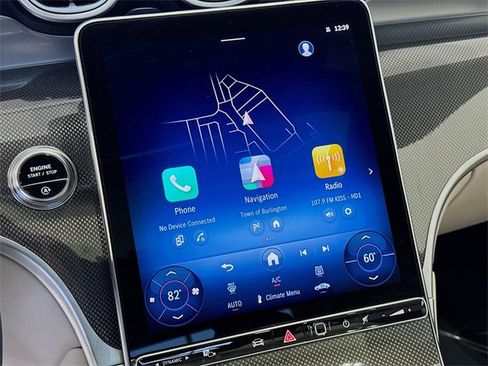 Used 2025 Mercedes-Benz GLC 300 4MATIC image 15