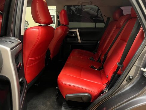 Used 2021 Toyota 4Runner SR5 RWD image 33
