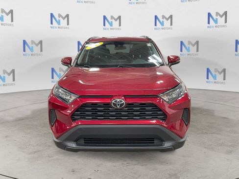 Used 2019 Toyota RAV4 LE w/ All Weather Liner Package AWD/4WD image 8