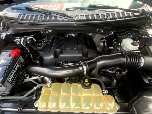 Used 2020 Ford Expedition Limited image 10