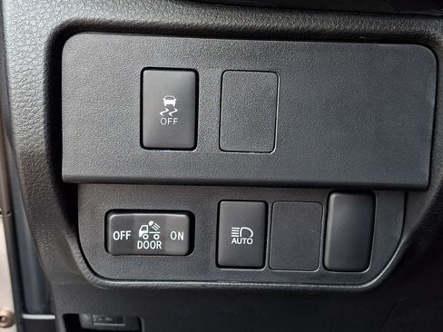 Certified 2023 Toyota Tacoma SR AWD/4WD image 29