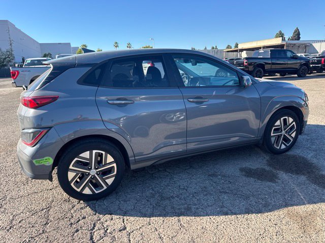 Used 2023 Hyundai Kona Limited FWD image 4