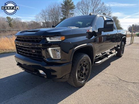 Used 2021 Chevrolet Silverado 2500 LT w/ Midnight Edition image 6