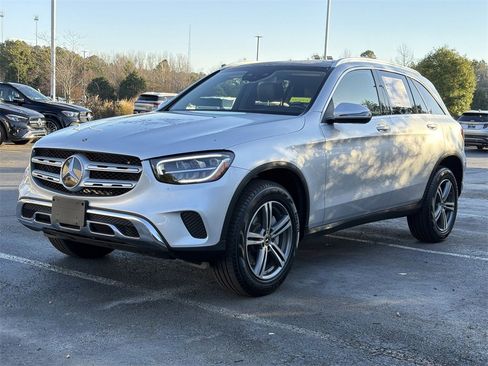 Used 2020 Mercedes-Benz GLC 300 4MATIC image 7
