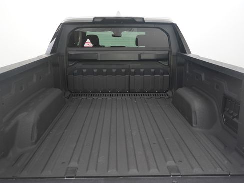 Used 2025 GMC Sierra EV Denali image 12