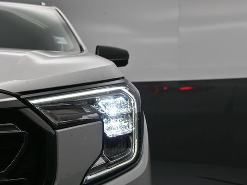 Used 2024 GMC Terrain AT4 w/ Tech Package AWD/4WD image 12