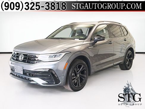 Used 2023 Volkswagen Tiguan SE R-Line image 1