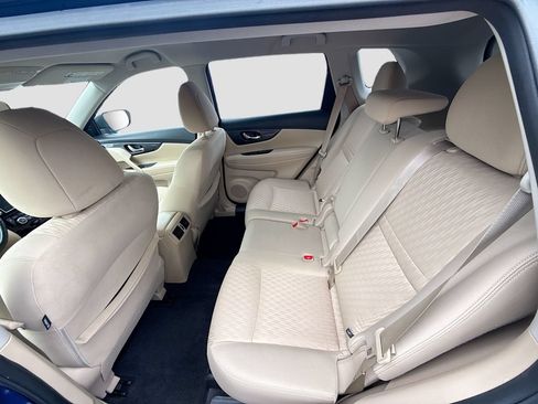 Used 2020 Nissan Rogue SV AWD/4WD image 27