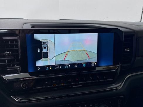 Used 2022 Chevrolet Silverado 1500 ZR2 image 14