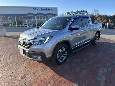 Used 2018 Honda Ridgeline RTL-E image 32