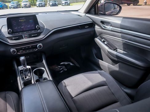 Used 2021 Nissan Altima 2.5 SV image 23