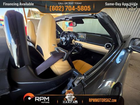 Used 2016 MAZDA MX-5 Miata Grand Touring RWD image 17
