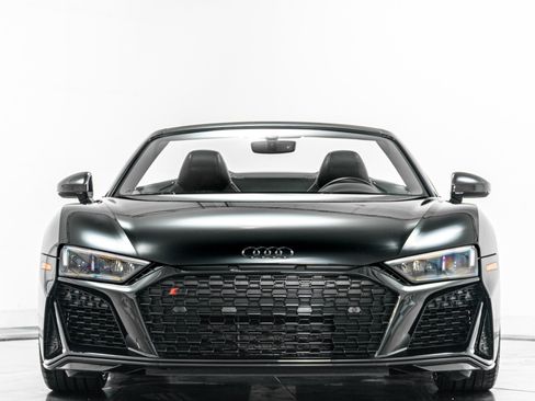Used 2023 Audi R8 V10 performance image 4