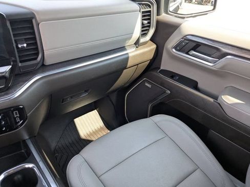 Used 2024 Chevrolet Silverado 1500 LTZ w/ LTZ Premium Package AWD/4WD image 15
