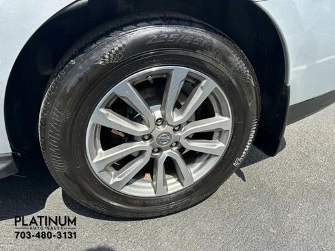 Used 2015 Nissan Pathfinder SV w/ Cargo Package AWD/4WD image 22