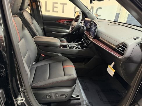 New 2026 Chevrolet Traverse RS w/ LPO, Floor Liner Package image 29