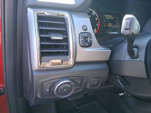 Used 2019 Ford Ranger XLT w/ Equipment Group 301A Mid image 13