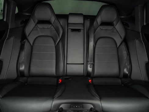 Certified 2025 Porsche Panamera image 29