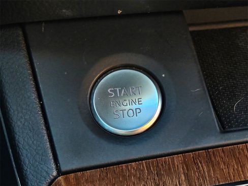 Used 2022 Audi Q5 2.0T Premium w/ Convenience Package image 26