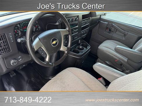 Used 2018 Chevrolet Express 3500 w/ Power Convenience Package image 14