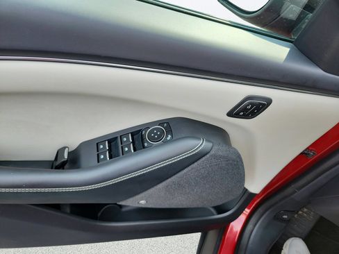 Used 2024 Ford Mustang Mach-E Premium AWD/4WD image 23