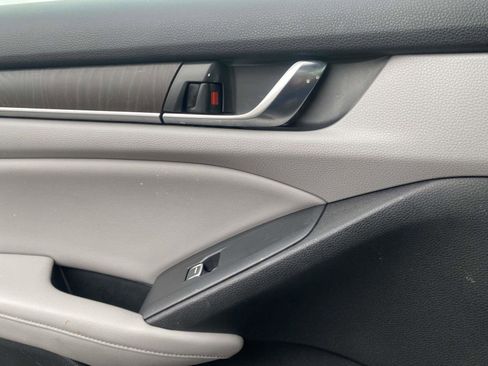 Used 2018 Honda Accord EX-L image 13