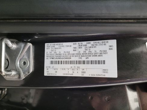 Used 2018 Ford Escape Titanium AWD/4WD image 33