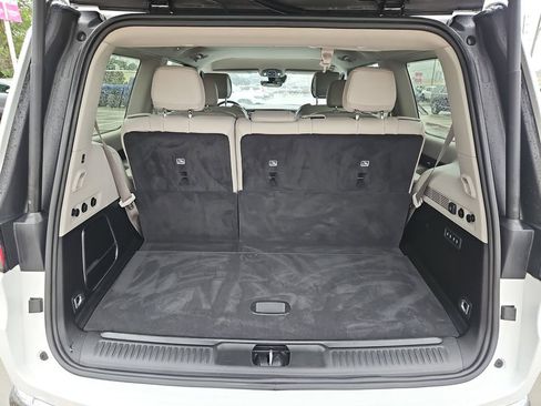 Used 2022 Jeep Wagoneer Series II w/ Flexible Seating Group AWD/4WD image 18