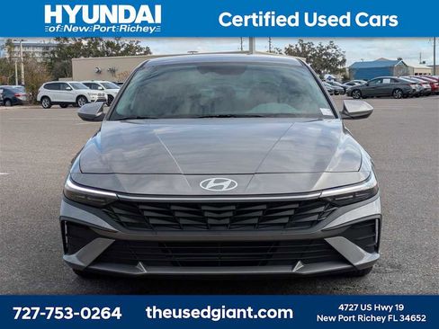Certified 2024 Hyundai Elantra SEL image 8