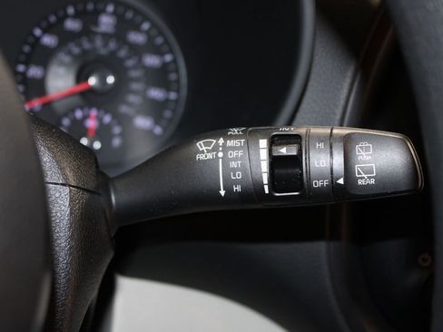 Used 2020 Kia Soul LX image 34