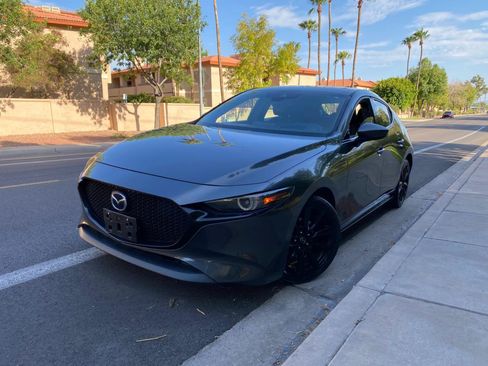 Used 2021 MAZDA MAZDA3 s FWD image 4