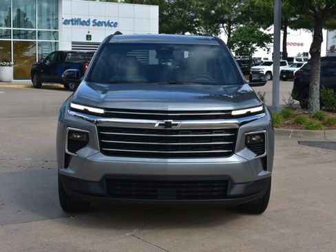 New 2026 Chevrolet Traverse LT w/ LPO, Floor Liner Package FWD image 2