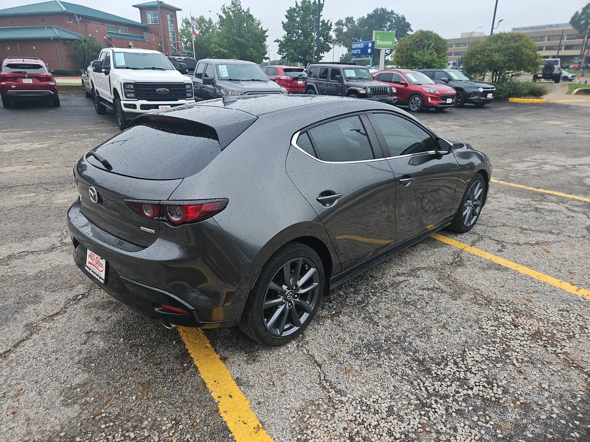 Used 2019 MAZDA MAZDA3 AWD Hatchback w/ Preferred Pkg image 5