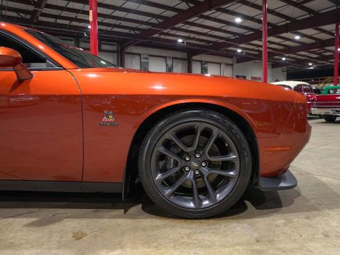 Used 2022 Dodge Challenger R/T Scat Pack w/ Driver Convenience Group image 11