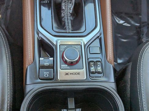 Used 2022 Subaru Forester Touring image 23