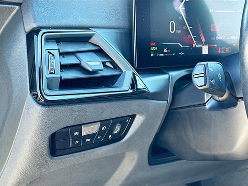 Used 2023 BMW 230i Coupe w/ Convenience Package image 10