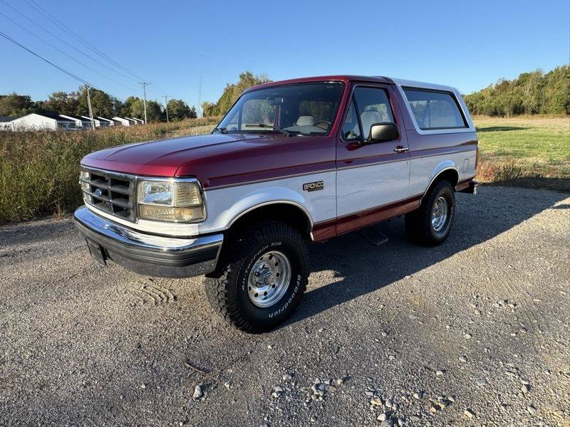 Used 1994 Ford Bronco XLT AWD/4WD image 8