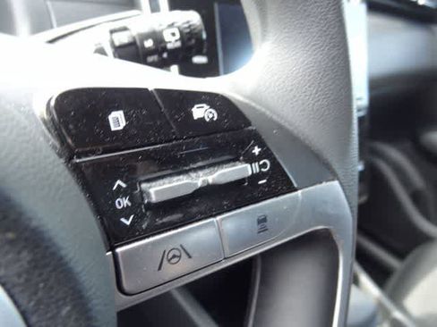 Used 2024 Hyundai Tucson SEL FWD image 11