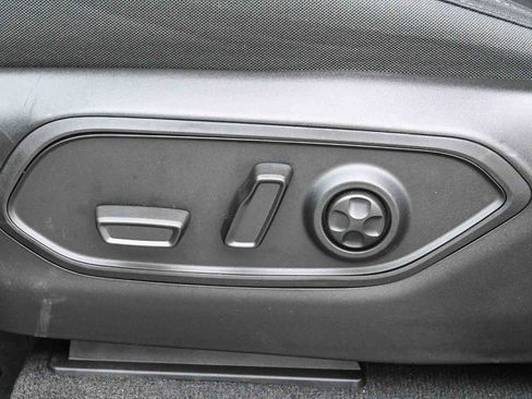 New 2025 Jeep Grand Cherokee L Laredo w/ Trailer Tow Package image 30