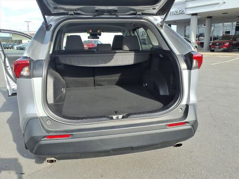 Used 2021 Toyota RAV4 XLE w/ XLE Grade Weather Package image 19