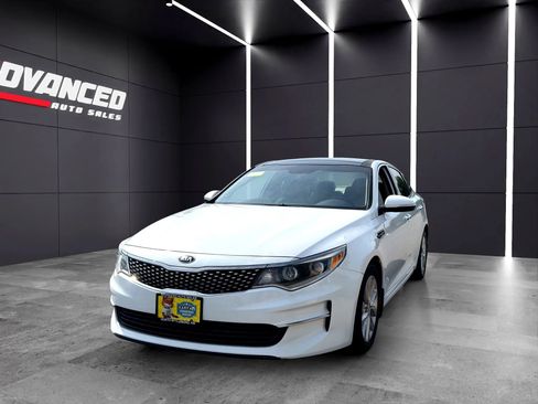 Used 2016 Kia Optima EX w/ Premium Package FWD image 4