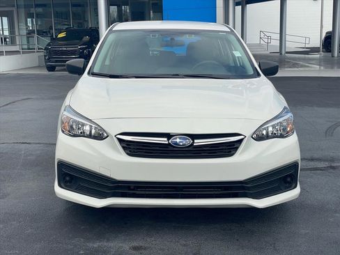 Used 2023 Subaru Impreza 2.0i image 2