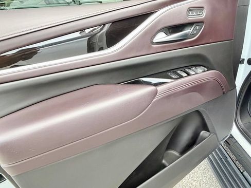 Used 2023 Cadillac Escalade Sport Platinum w/ Heavy-Duty Trailer Package AWD/4WD image 11