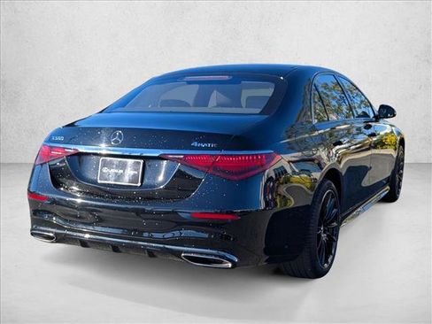 Used 2023 Mercedes-Benz S 580 4MATIC Sedan image 6