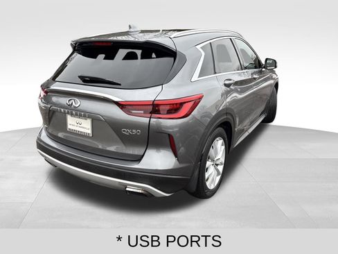 Used 2019 INFINITI QX50 Essential w/ Premium Heat Package image 5
