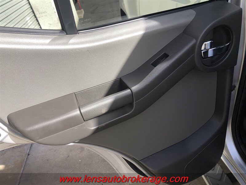 Used 2010 Nissan Xterra S AWD/4WD image 16