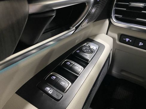Used 2025 Kia Telluride SX Prestige AWD/4WD image 11