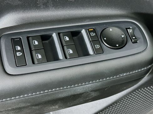 Used 2024 Hyundai Santa Fe SEL FWD image 15