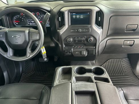 Used 2019 Chevrolet Silverado 1500 Custom Trail Boss w/ Custom Convenience Package AWD/4WD image 17